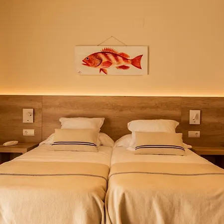 Hotel Tamariu 3*