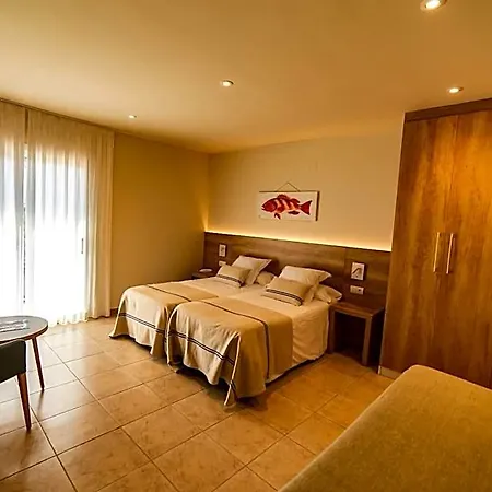 Hotel Tamariu 3*